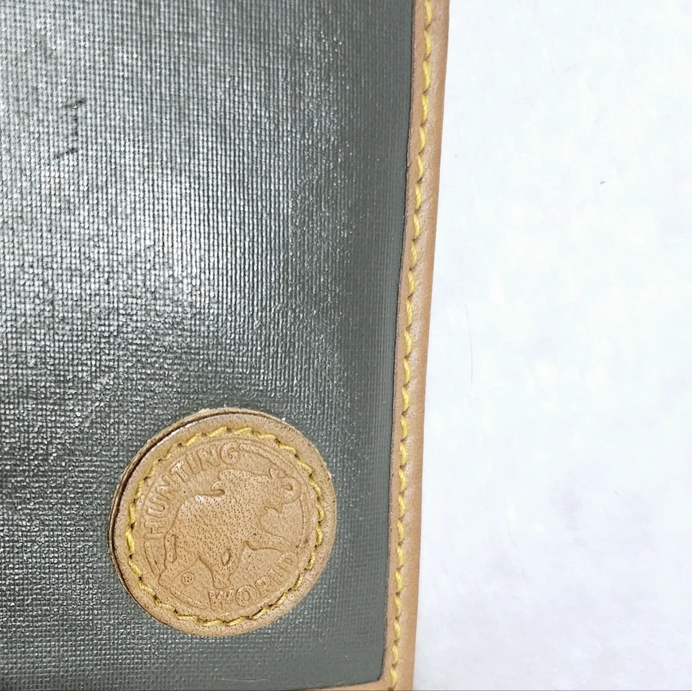Hunting World Mens Green Bifold Wallet